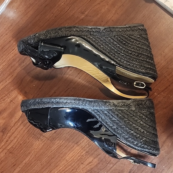 Valentino black wedge patent leather espadrilles - Picture 6 of 12